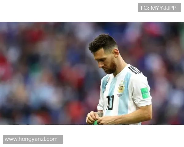 历届足球明星回顾与分析各年最佳球员全景展示